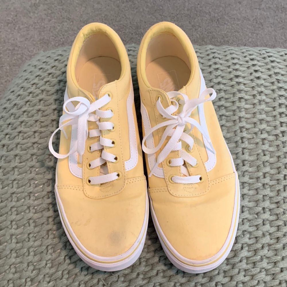 Pastel yellow low top vans! Womens size 11, run a little snug